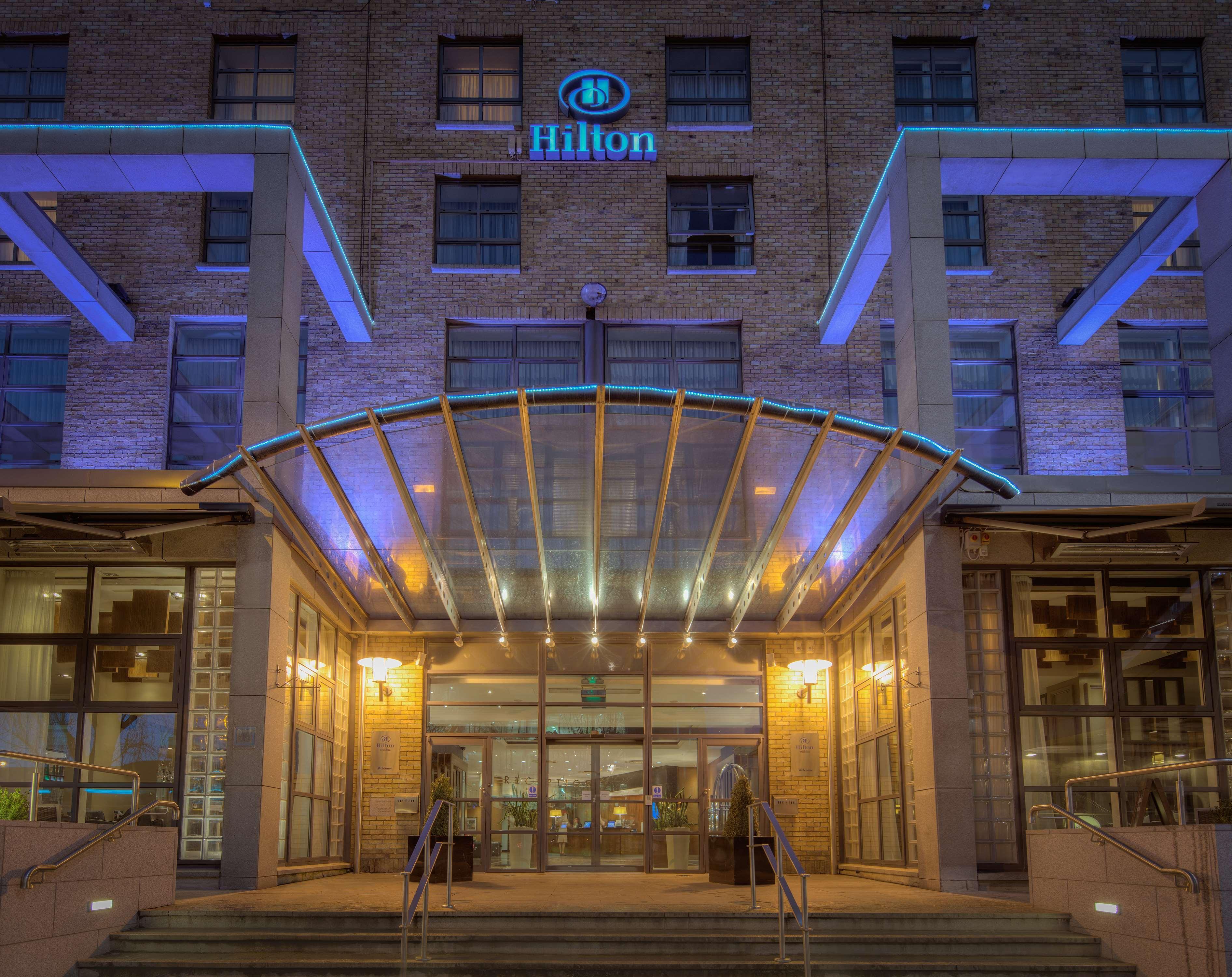 Hilton Dublin Hotel Bagian luar foto